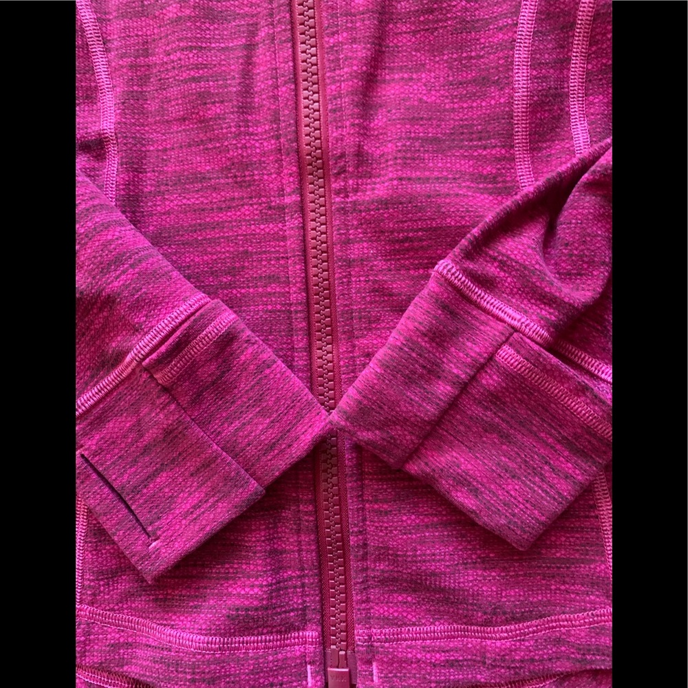🌺Lululemon Define Jacket-Jacquard Berry Rumble🌺 - Picture 4 of 16